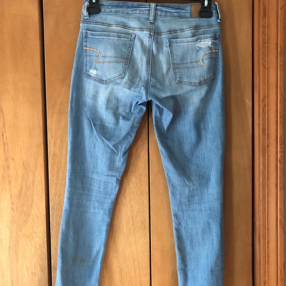 American Eagle size 2 jeans - Picture 2 of 3